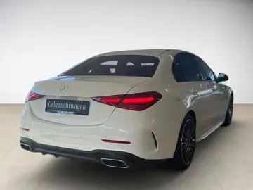 MERCEDES-BENZ C 180 AMG AUT Kam. KeyLess KlimaA LED PDC SHZ