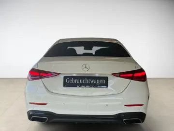 MERCEDES-BENZ C 180 AMG AUT Kam. KeyLess KlimaA LED PDC SHZ