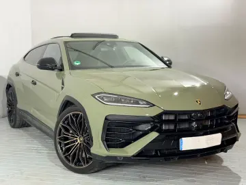 LAMBORGHINI Urus SE VERDE TURBINE LUCIDO PPF B&O 3D 23