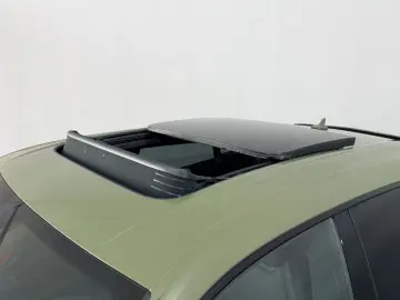 LAMBORGHINI Urus SE VERDE TURBINE LUCIDO PPF B&O 3D 23