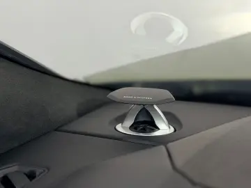 LAMBORGHINI Urus SE VERDE TURBINE LUCIDO PPF B&O 3D 23