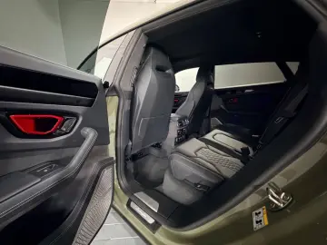 LAMBORGHINI Urus SE VERDE TURBINE LUCIDO PPF B&O 3D 23