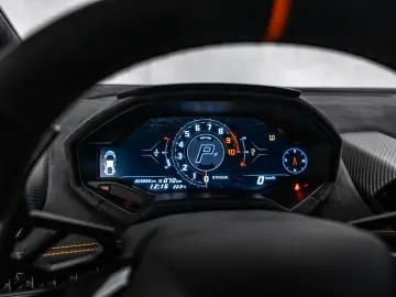 LAMBORGHINI Huracán Sterrato