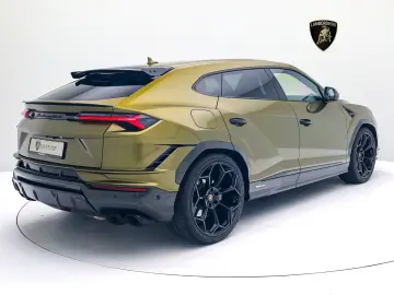LAMBORGHINI Urus Performante MY24
