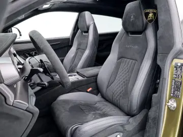 LAMBORGHINI Urus Performante MY24