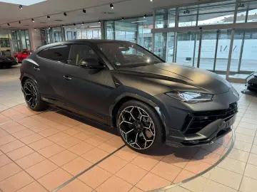 LAMBORGHINI Urus Performante  Matt Lack Panorama B&O 23
