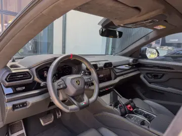 LAMBORGHINI Urus SE -9.500KM-PANO-23 -B&O