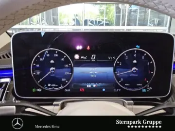 MERCEDES-BENZ Maybach S 580 First-Class Chaffeur HUD…