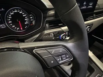 AUDI A5 40 TDI S line  NAVI  B&O  RFK  DAB  20 ZOLL
