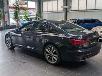 AUDI A6 55 TFSI quattro S tronic sport 8-fach