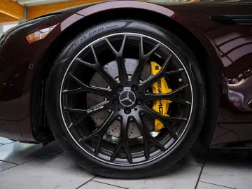 MERCEDES-BENZ SL 63 AMG 4Matic - Manufaktur Carbon ACC Burm.