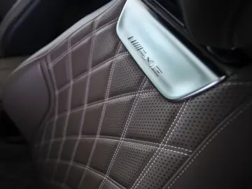 MERCEDES-BENZ SL 63 AMG 4Matic - Manufaktur Carbon ACC Burm.