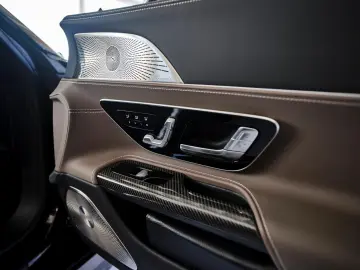 MERCEDES-BENZ SL 63 AMG 4Matic - Manufaktur Carbon ACC Burm.