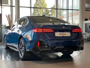 BMW 550e Lim xDr. M-Sport SurrView Sbel HUD AHK ACC