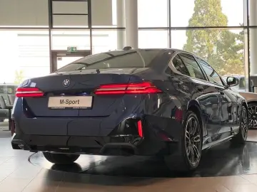 BMW 550e Lim xDr. M-Sport SurrView Sbel HUD AHK ACC
