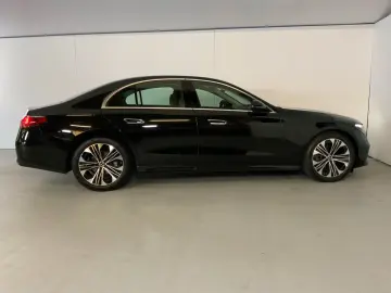 MERCEDES-BENZ E 220 d Limo AVANTGARDE Pano DISTRONIC Keyless