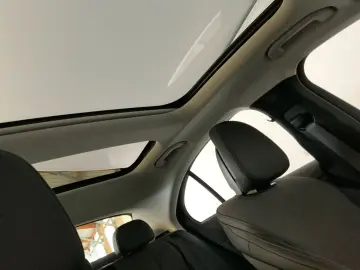 MERCEDES-BENZ E 220 d Limo AVANTGARDE Pano DISTRONIC Keyless