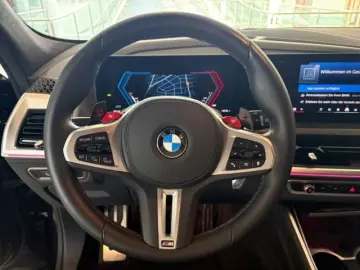 BMW XM 50e MSpo Massage Ventil 360