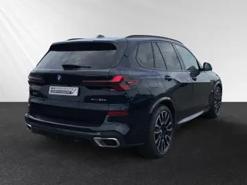 BMW X5 xDrive50e M Sport AHK Pano HiFi PA-Prof.