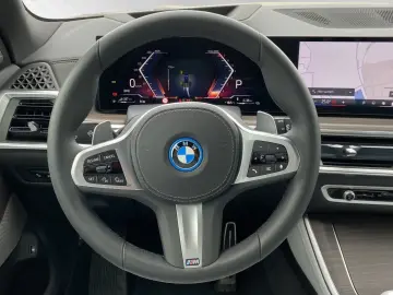 BMW X5 xDrive50e M Sport AHK Pano HiFi PA-Prof.