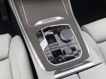 BMW X5 xDrive50e M Sport AHK Pano HiFi PA-Prof.