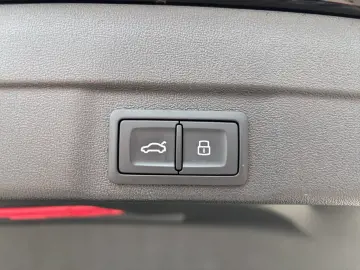 AUDI A5 Limousine TDI qu. NAVI MATRIX AHK LEDER PDC