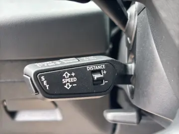 AUDI A5 Limousine TDI qu. NAVI MATRIX AHK LEDER PDC