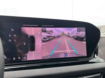 AUDI A5 Limousine TDI qu. NAVI MATRIX AHK LEDER PDC