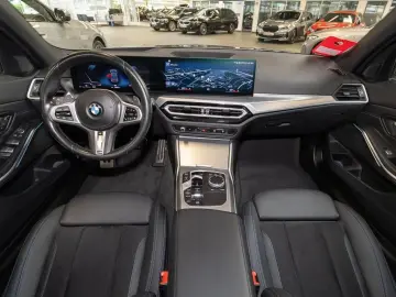BMW 320d M Sport ACC AHK RFK NAVI LED Sound Syst.