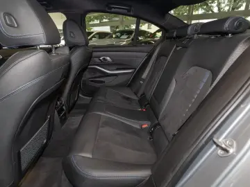 BMW 320d M Sport ACC AHK RFK NAVI LED Sound Syst.