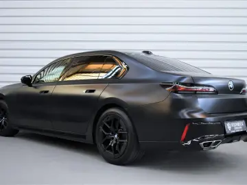 BMW 760i xDrive Bowers&Wilkins Pano 360  LED HeadUP