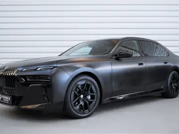 BMW 760i xDrive Bowers&Wilkins Pano 360  LED HeadUP