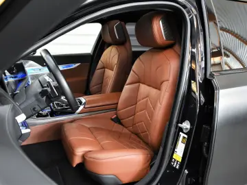 BMW 760i xDrive Bowers&Wilkins Pano 360  LED HeadUP