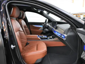 BMW 760i xDrive Bowers&Wilkins Pano 360  LED HeadUP