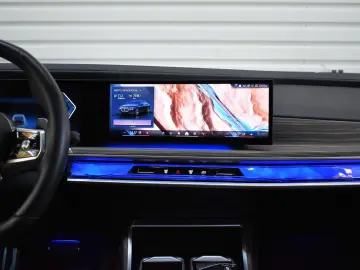 BMW 760i xDrive Bowers&Wilkins Pano 360  LED HeadUP