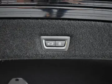 BMW 760i xDrive Bowers&Wilkins Pano 360  LED HeadUP
