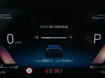 BMW 318i DAB PDC Widscreen Geschwindigkeitsreg LED