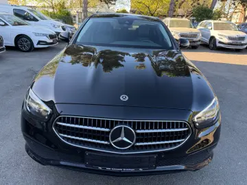 MERCEDES-BENZ E 200 Lim.Avantgarde Night-Paket Media-Display