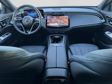 MERCEDES-BENZ E 200 Limousine AVA AHK DIGITAL 360  D…