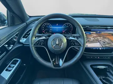 MERCEDES-BENZ E 200 Limousine AVA AHK DIGITAL 360  D…