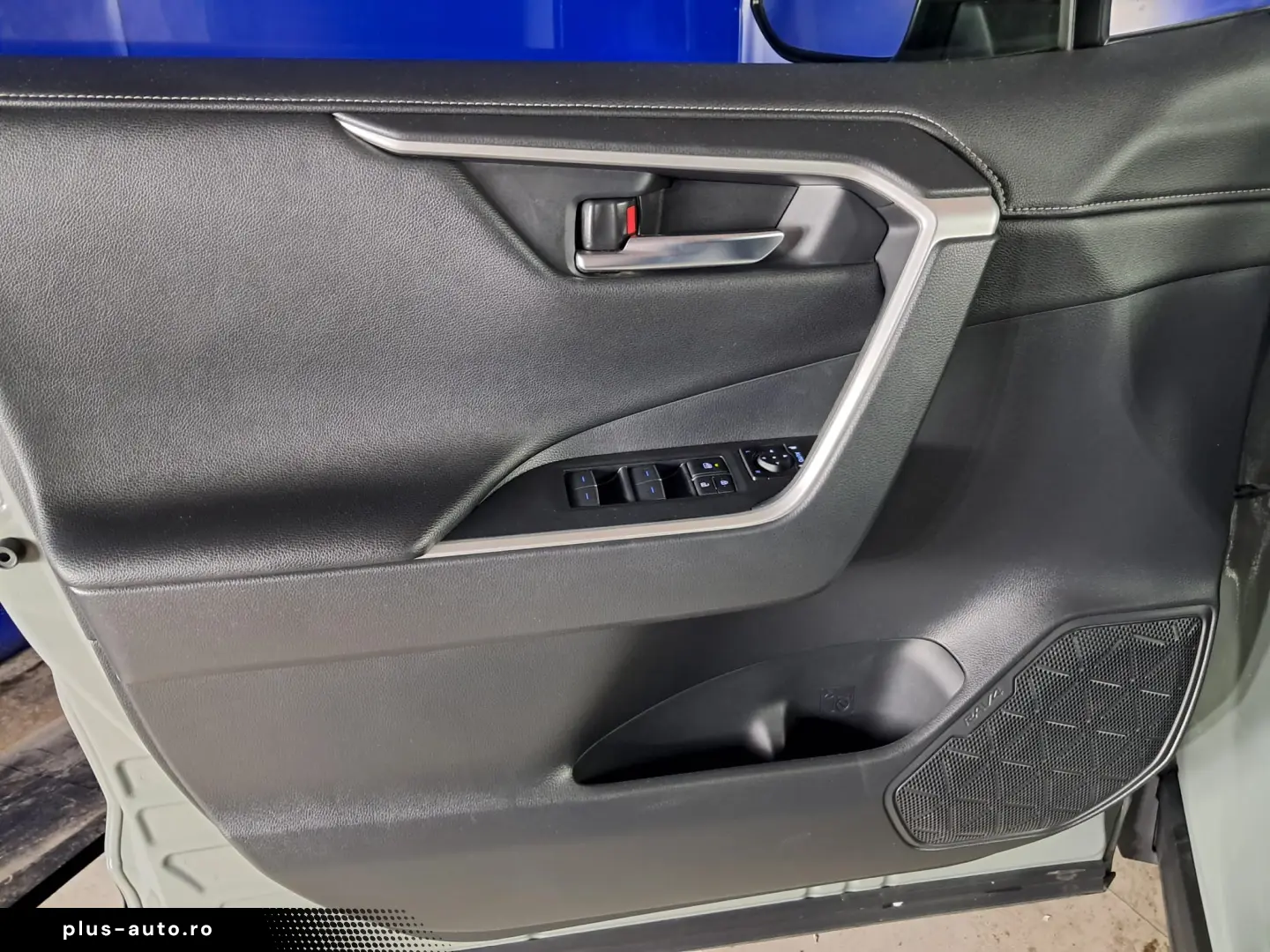 TOYOTA RAV 4 DYNAMIC HYBRID HSD E-CVT