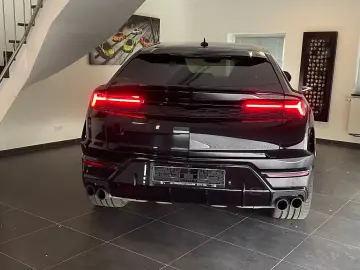 Lamborghini Urus SE MASSAGE 23  STYLE PACK