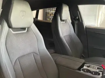 Lamborghini Urus SE MASSAGE 23  STYLE PACK