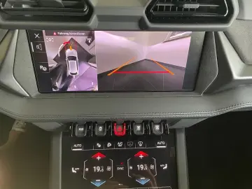 Lamborghini Urus SE MASSAGE 23  STYLE PACK