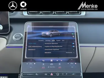 MERCEDES-BENZ S 500 4M AMG Night Pano 20er HALenkg 4…