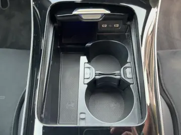 MERCEDES-BENZ C 180 AMG-Line CarPlay Night R.-Kamera…