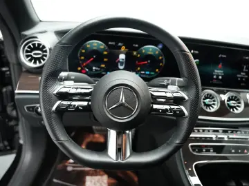 MERCEDES-BENZ E 450 Cabrio AMG BURMESTER HUD AMBIENT…