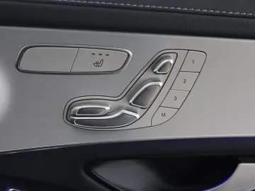 MERCEDES-BENZ GLC 300 de 4M Coupé AMG SHD AHK Burmes…