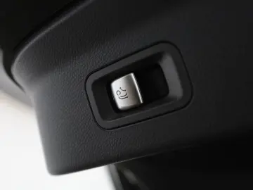 MERCEDES-BENZ GLC 300 de 4M Coupé AMG SHD AHK Burmes…