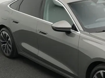 AUDI A5 Limousine TFSI S tronic  ACC AHK R-KAM 18